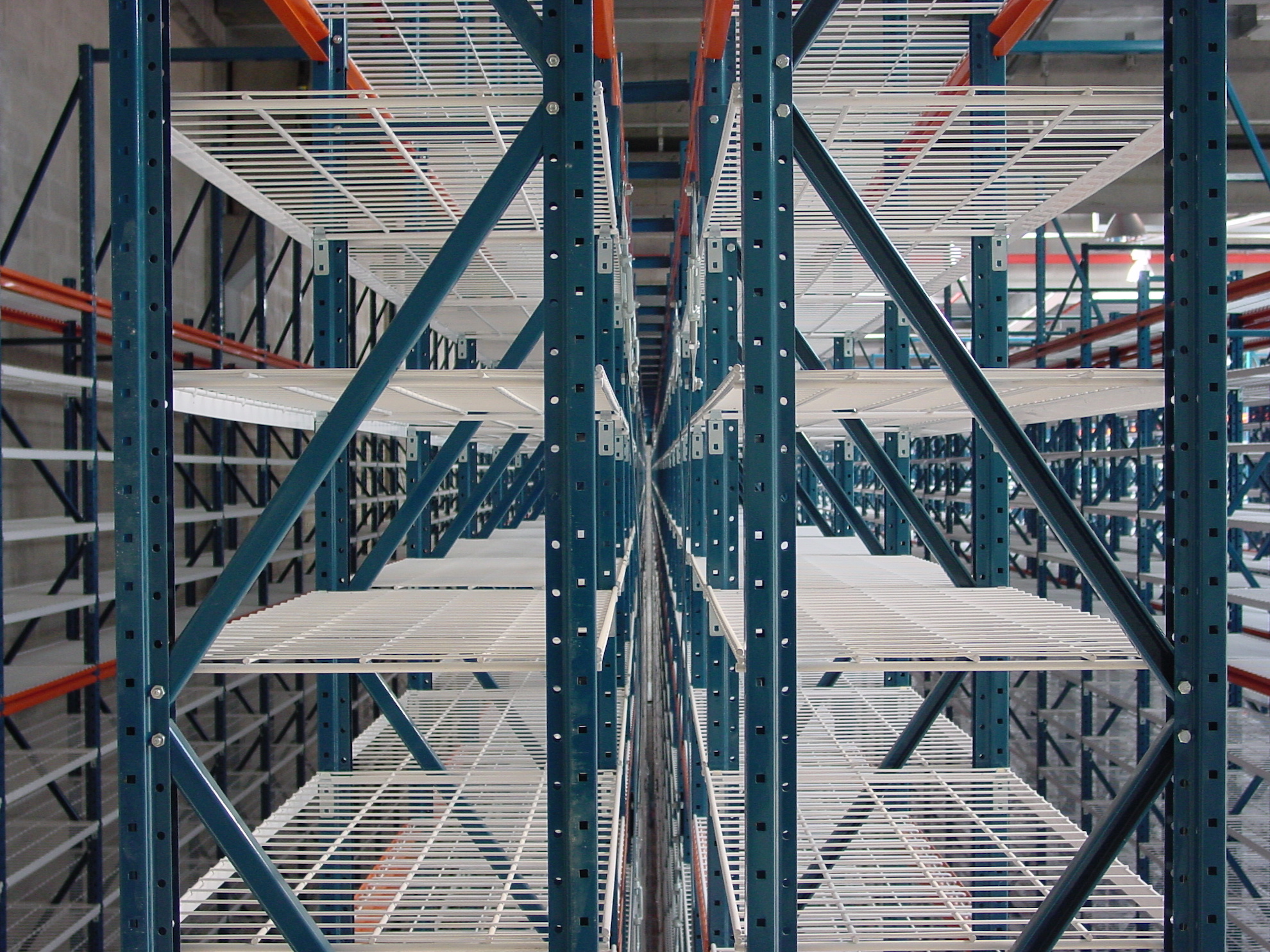 Rayonnage mi-lourd 4